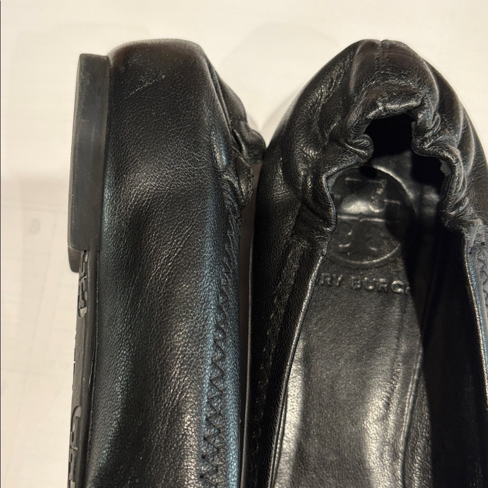 Tory Burch Black Leather Loafers with Silver Logo - Picture 5 of 5